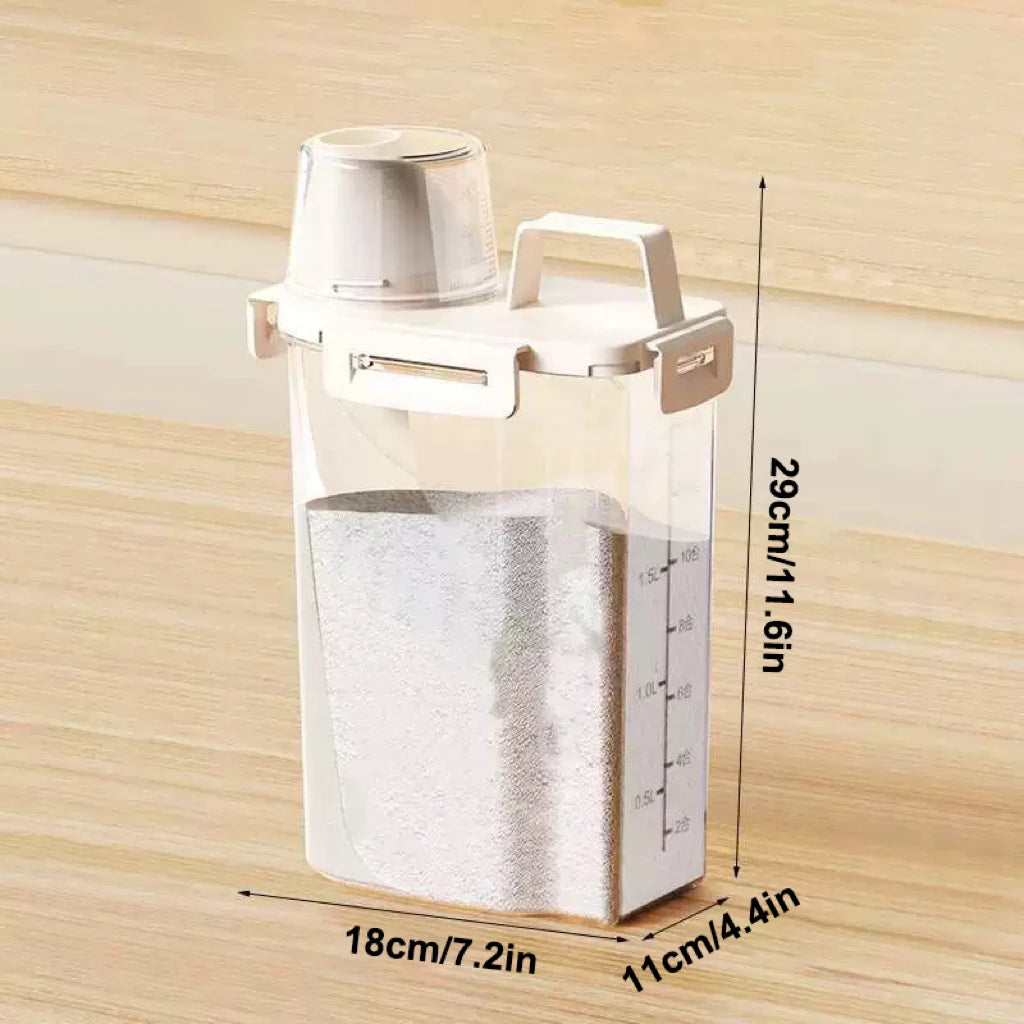 Portable kitchen storage box with airtight lid