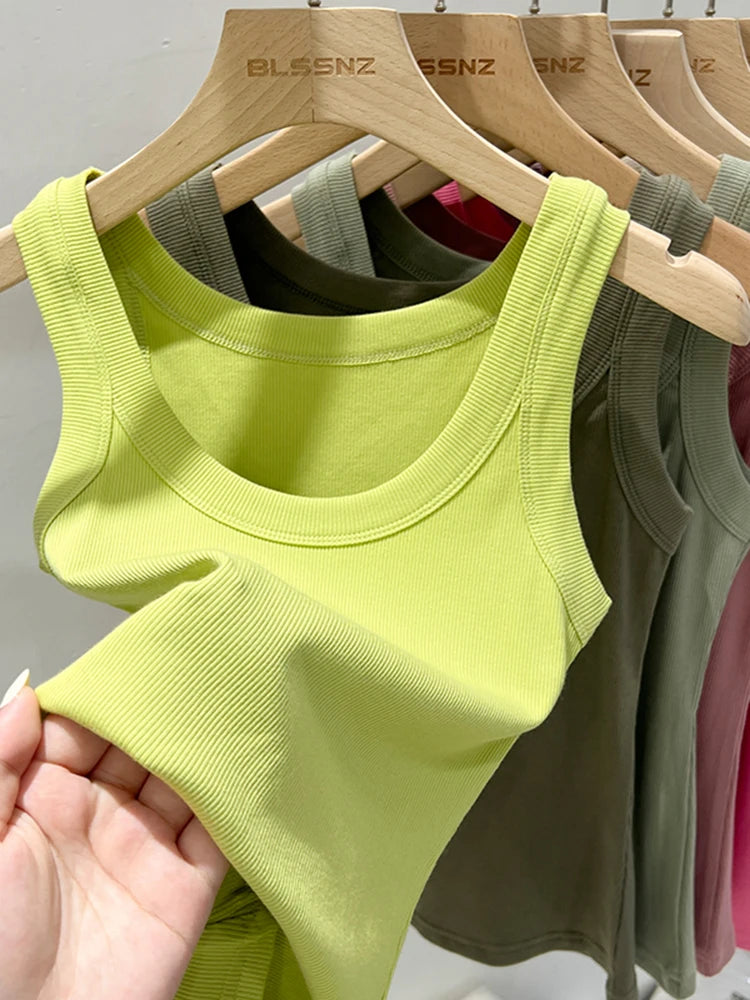Women’s solid round-neck ribbed tank top