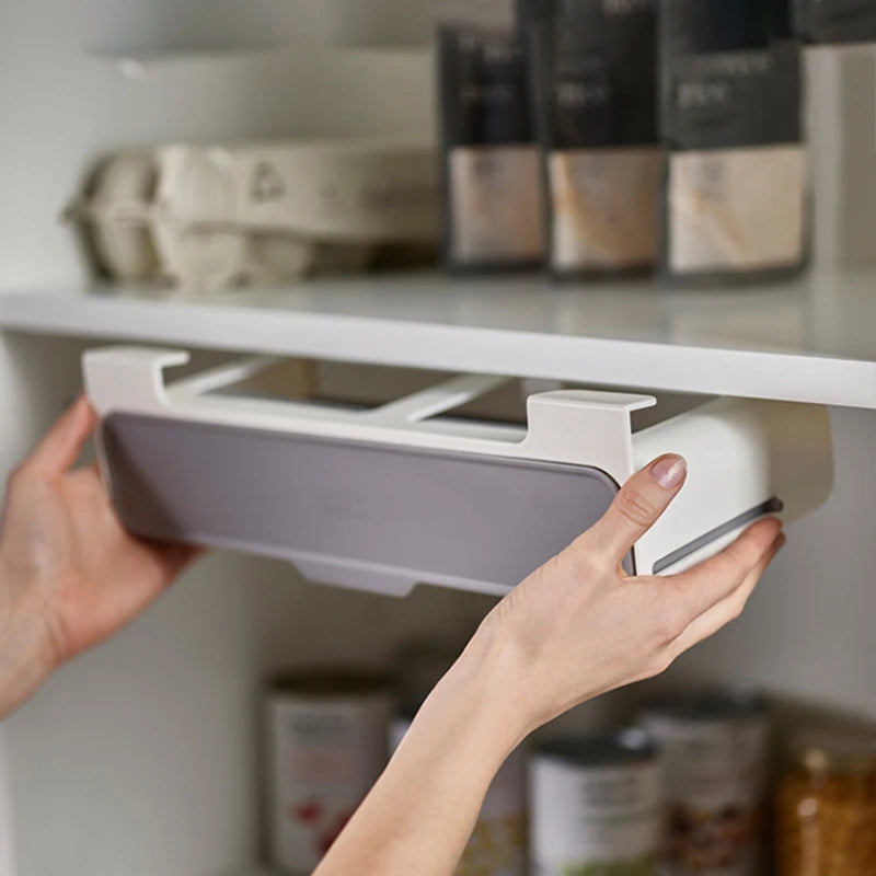 Space-saving spice storage rack for kitchen