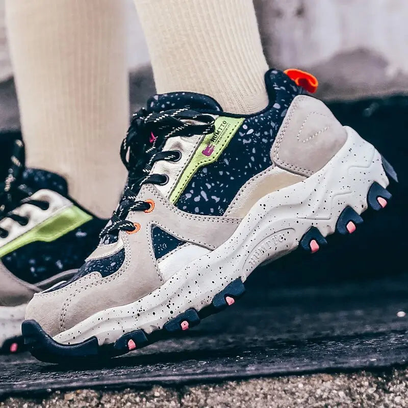 Unisex Outdoor Sneakers Wear-resistant Hiking Shoes For Men Women Non-Slip Tactical Climbing Shoes Breathable Trekking Sneakers