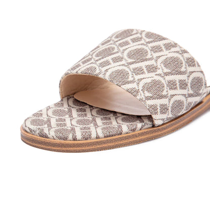 Classic Summer Sandals – Lightweight & Wearable Footwear