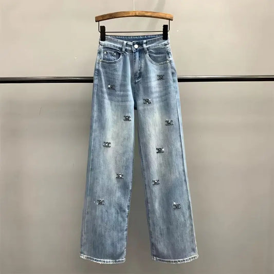 Loose straight-leg floor-length jeans with letter embroidery