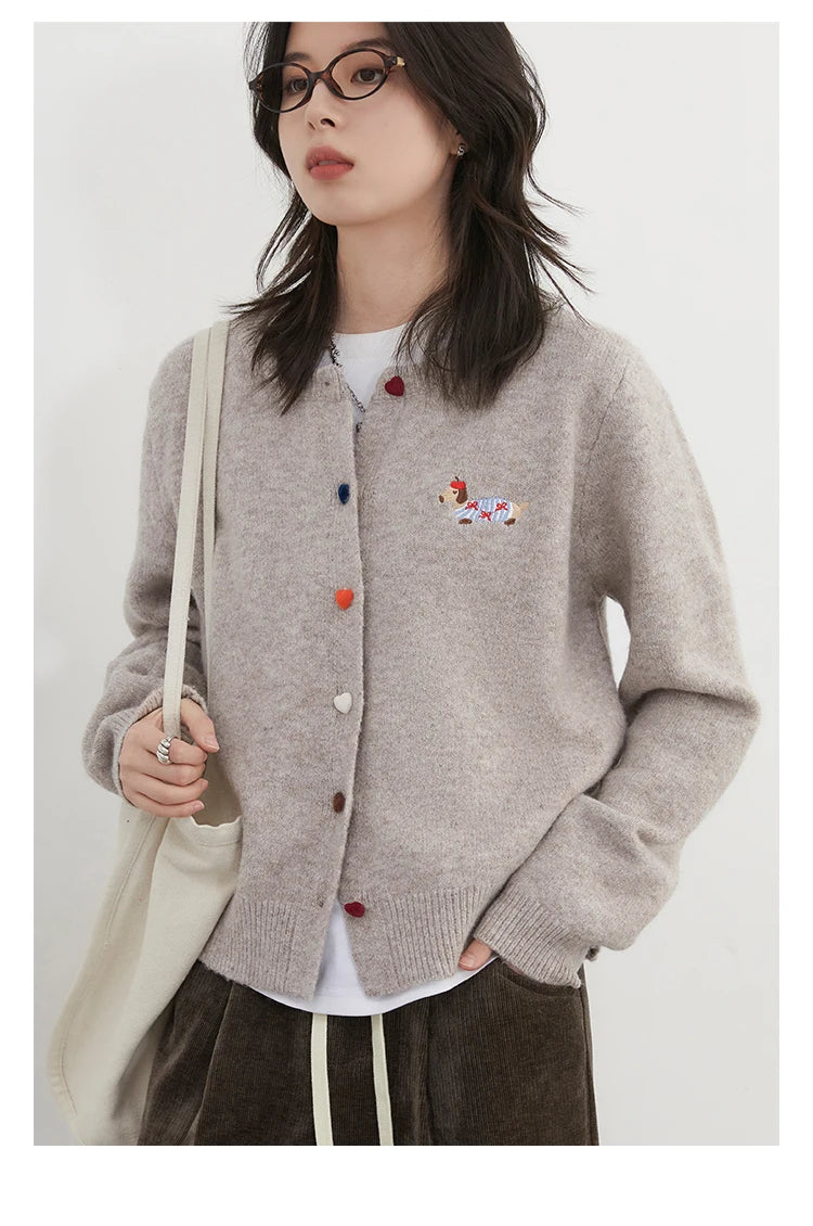 Casual knitted sweater with dog embroidery