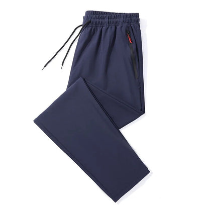 Cotton cargo shorts with button design and straight fit