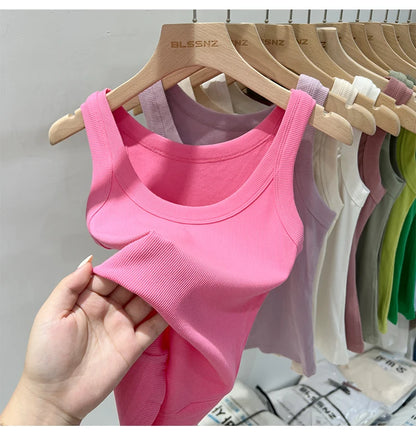 Women’s solid round-neck ribbed tank top