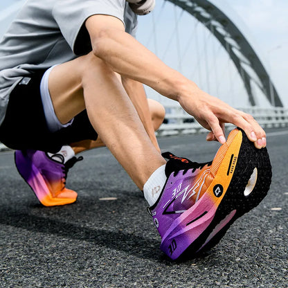 Stable, wear-resistant sports sneakers for training