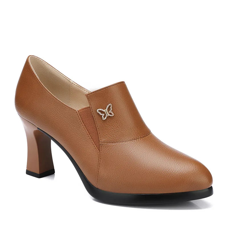 Chic Leather Women’s Pumps – Trendy Spring Office Shoes