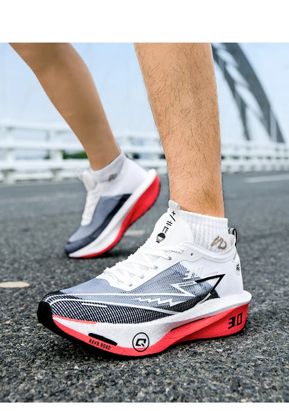 Stable, wear-resistant sports sneakers for training