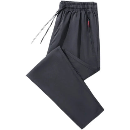 Cotton cargo shorts with button design and straight fit