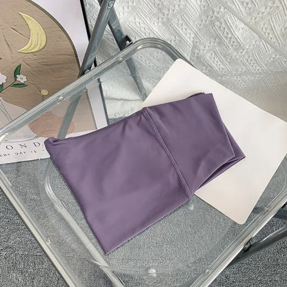 Trendy summer yoga and sports leggings