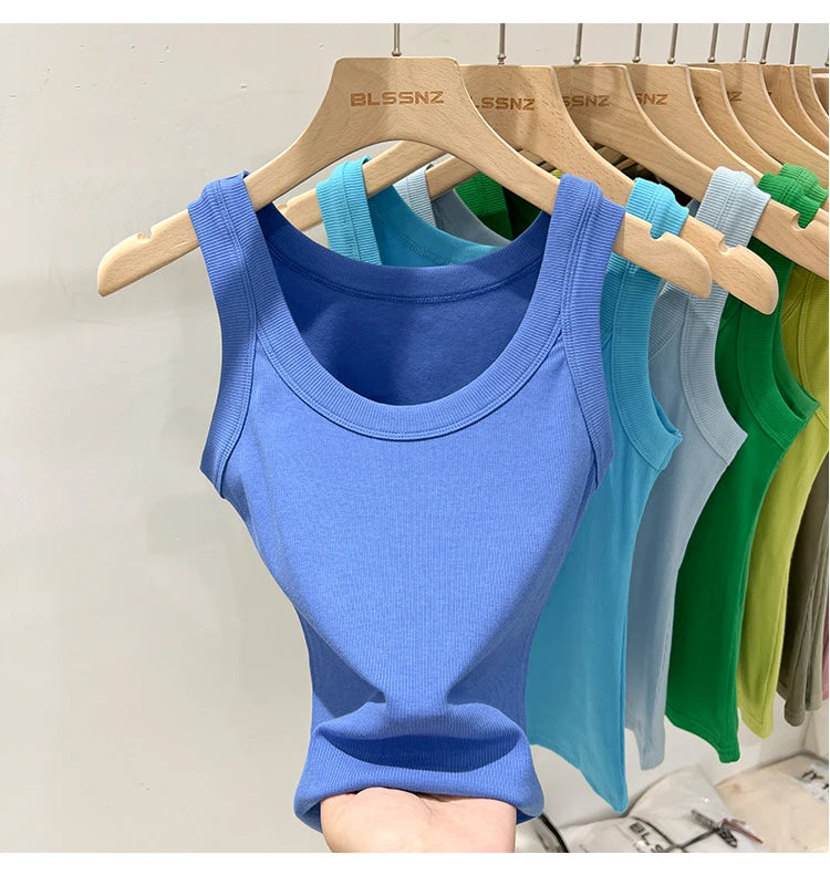 Women’s solid round-neck ribbed tank top