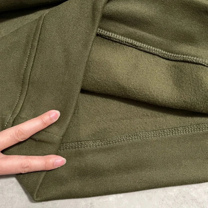 Men’s thick outdoor hooded sweatshirt with pockets