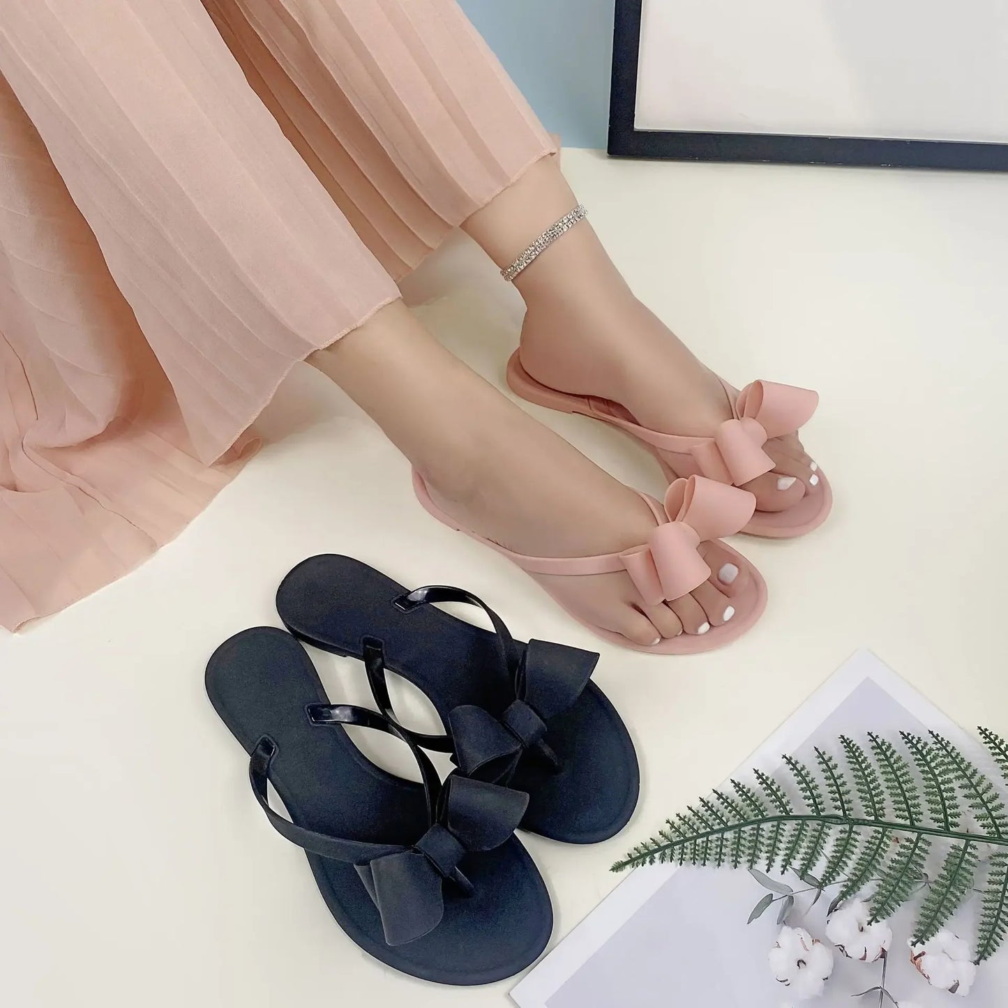 Women’s Sweet Beach Slippers – Anti-Slip Pull-On Flats