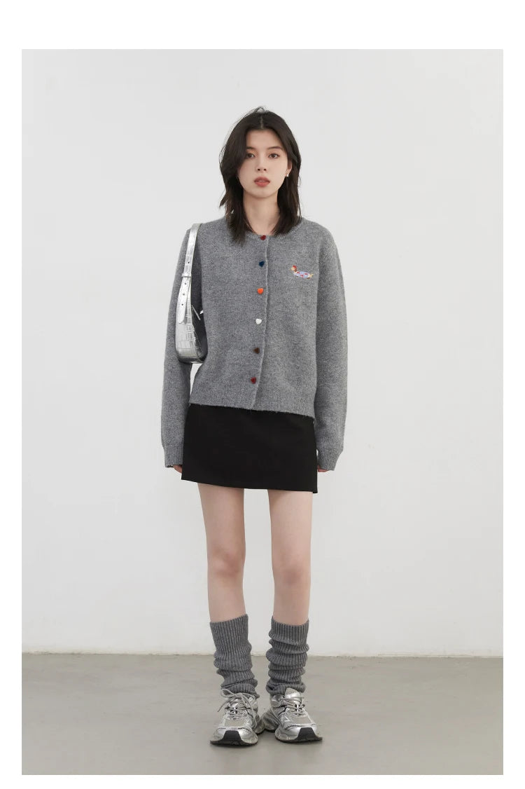 Casual knitted sweater with dog embroidery