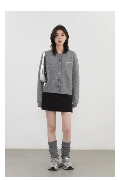 Casual knitted sweater with dog embroidery