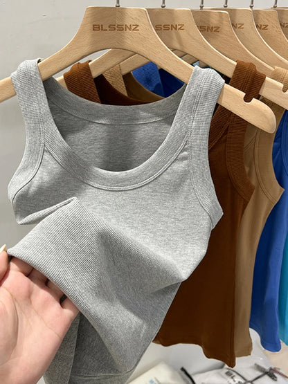 Women’s solid round-neck ribbed tank top