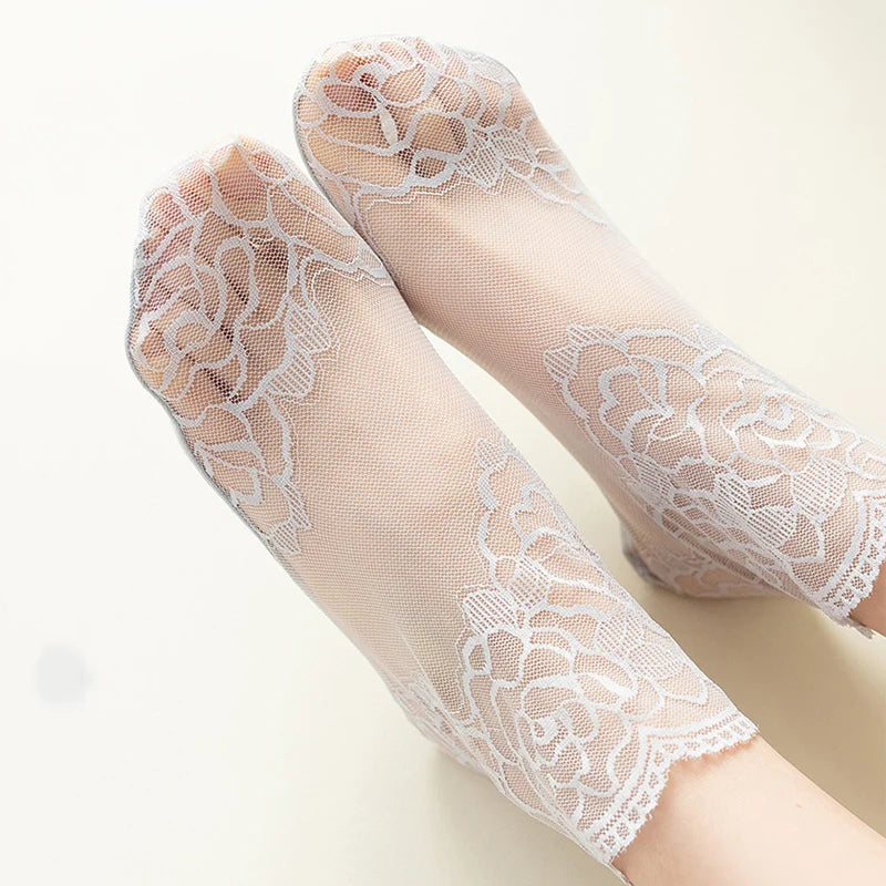 5 Pairs Women’s Lace Invisible Socks – Thin Non-Slip Boat Socks