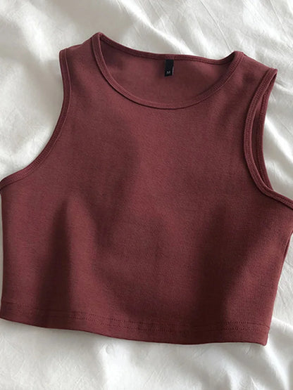 Lightweight stylish women’s slim crop tee