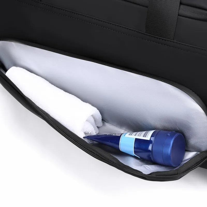 Large-capacity sports and gym duffel bag
