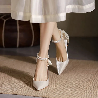 Luxury Fashion Pumps– Ribbon & Pearl Chain Design
