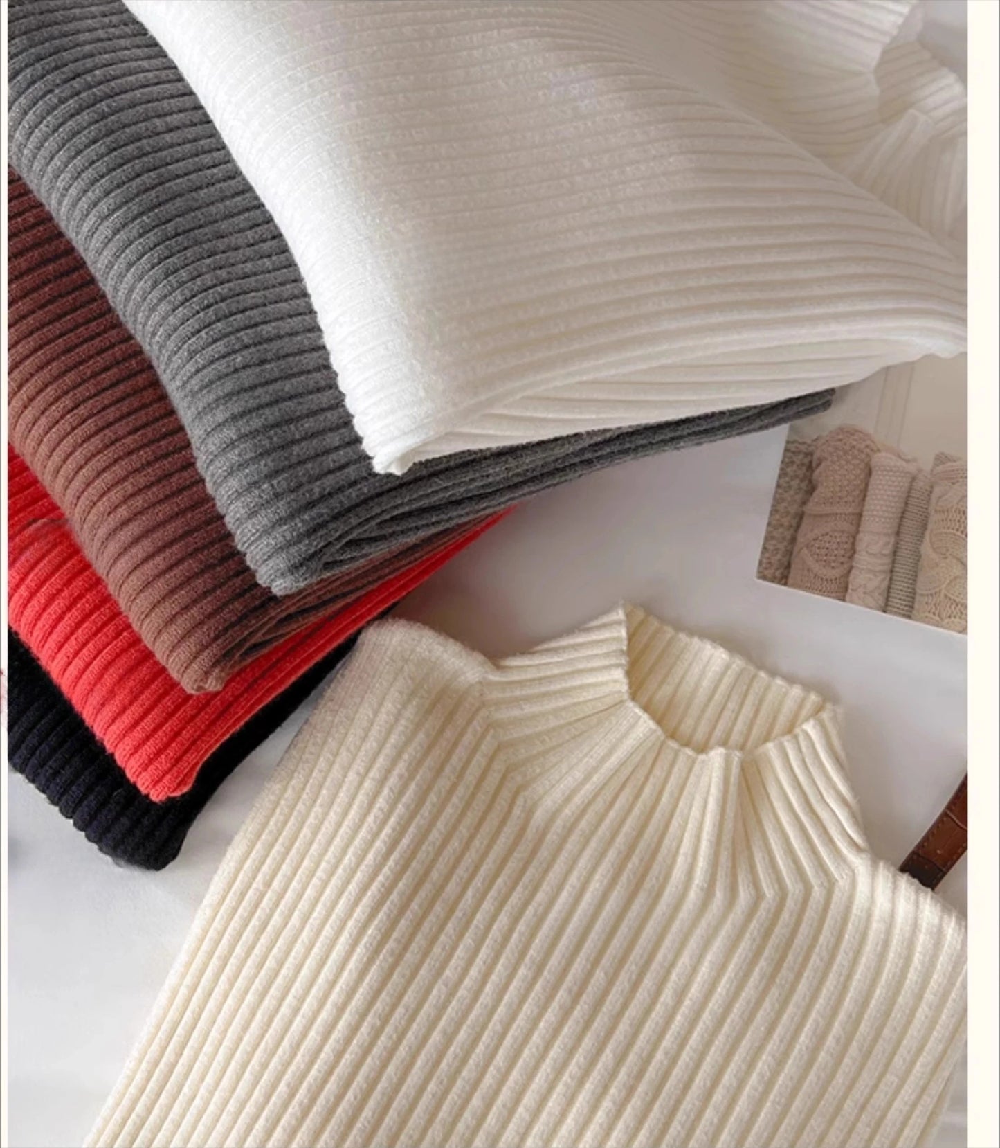 Women’s turtleneck long-sleeve pullover sweater