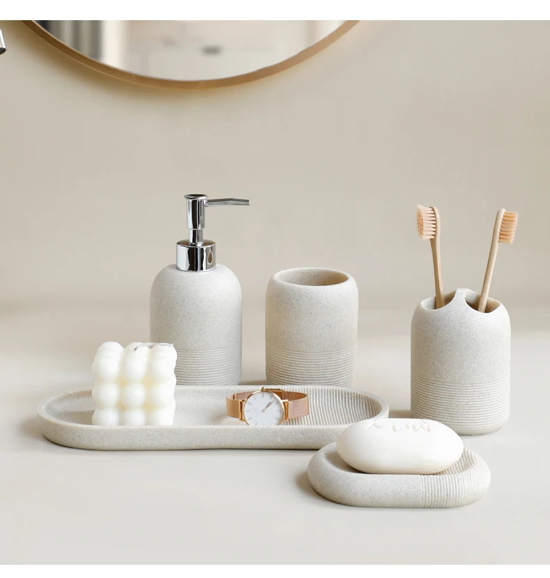 Functional 5-piece set for modern bathroom organization