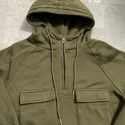 Men’s thick outdoor hooded sweatshirt with pockets