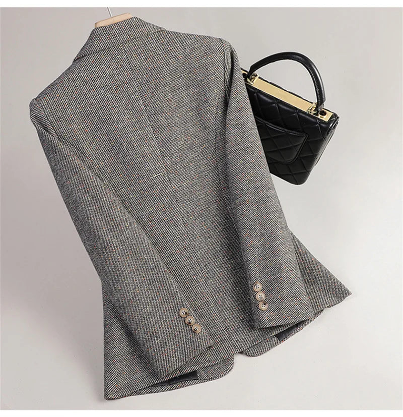 Autumn/winter office coat for ladies