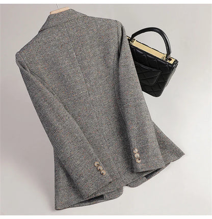 Autumn/winter office coat for ladies