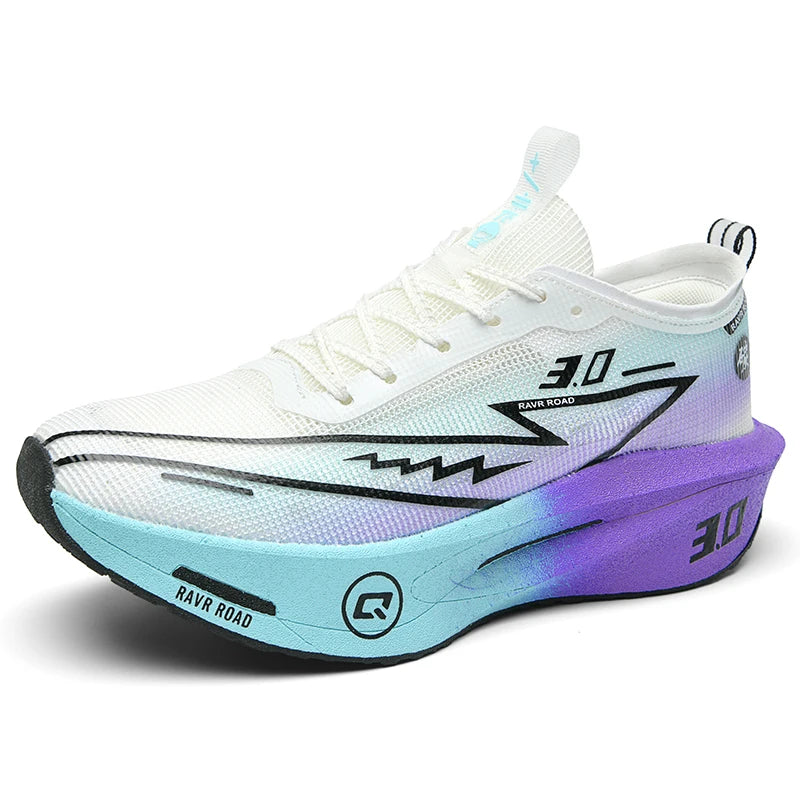 Stable, wear-resistant sports sneakers for training