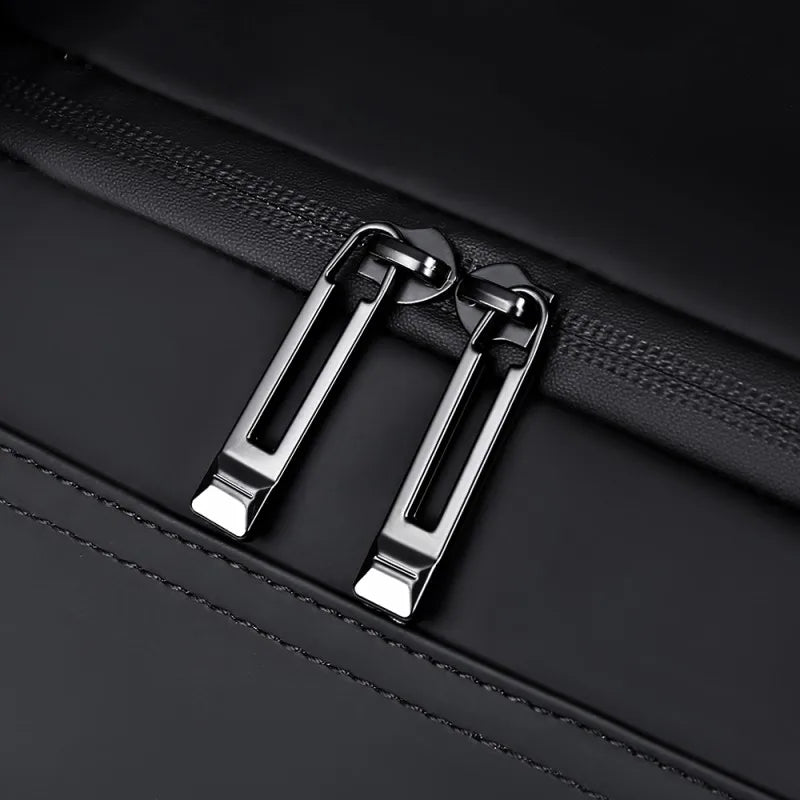Large-capacity sports and gym duffel bag