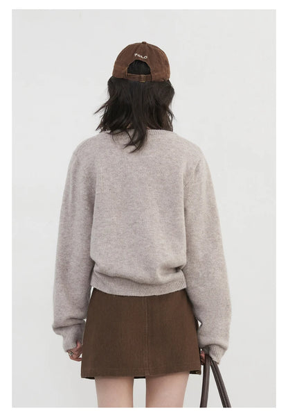 Casual knitted sweater with dog embroidery