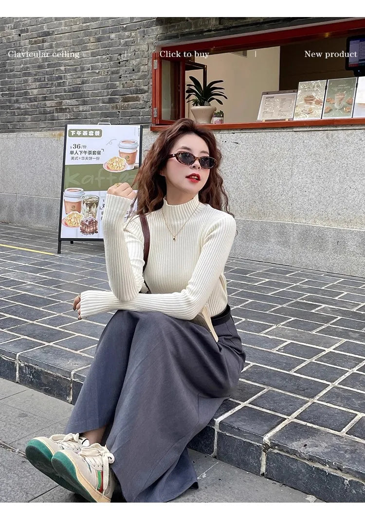 Women’s turtleneck long-sleeve pullover sweater
