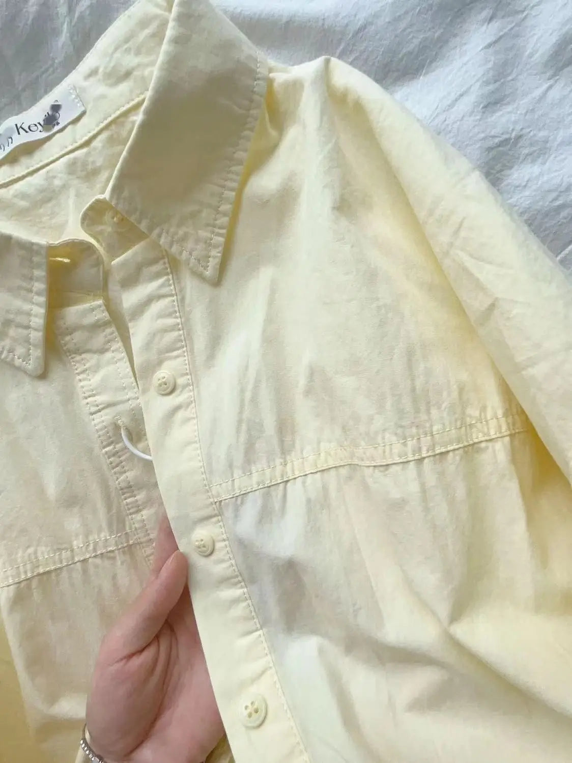 Elegant loose chic top for casual wear