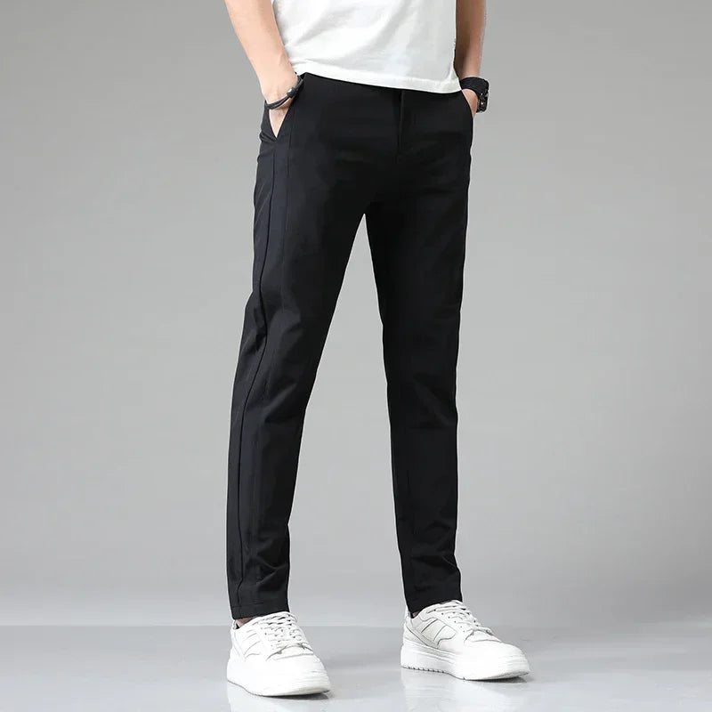 Breathable spring/summer golf and sports trousers