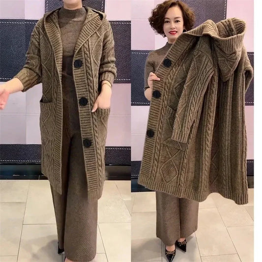 Long hooded single-breasted knitted coat