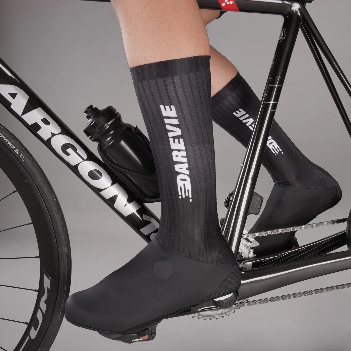DAREVIE waterproof anti-slip cycling shoe covers