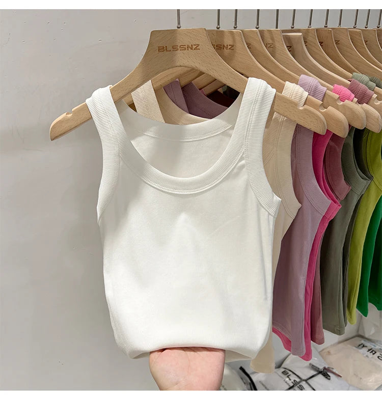Women’s solid round-neck ribbed tank top