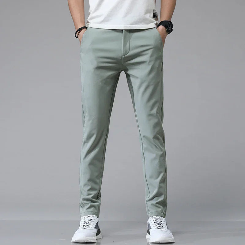 Breathable spring/summer golf and sports trousers