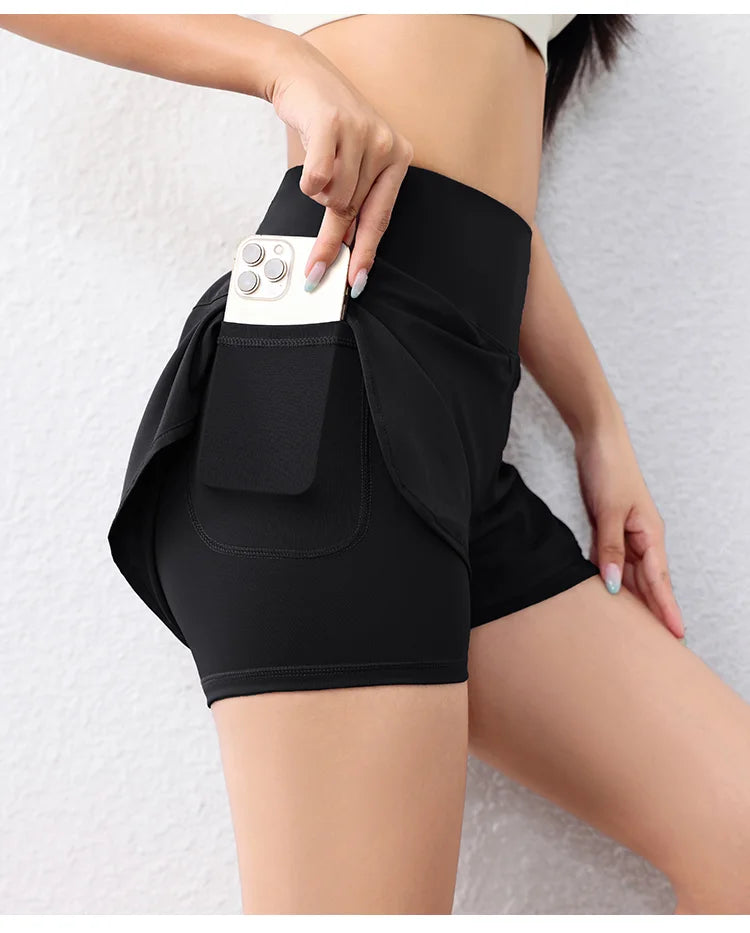 Layered sports shorts with pockets for yoga and fitness