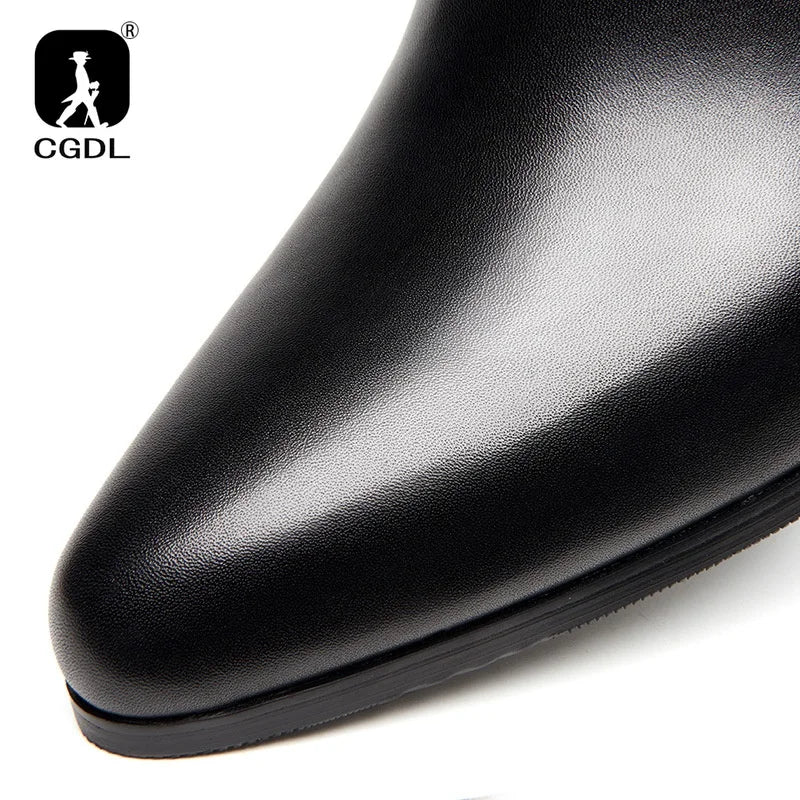 Classic high-quality leather men’s loafers