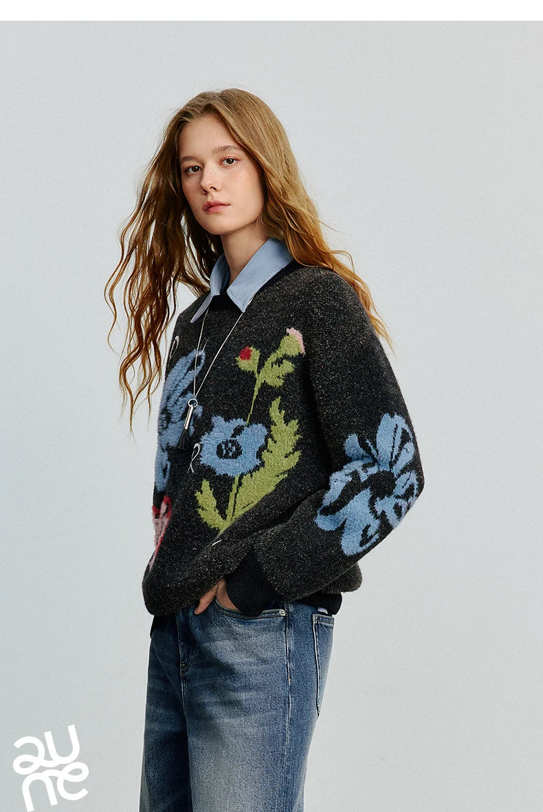 Women’s velvet floral jacquard sweater