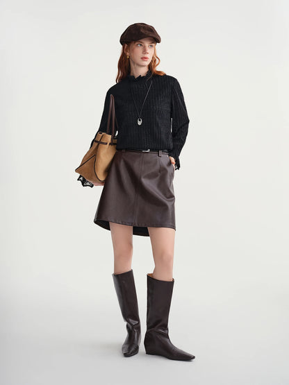 Cozy autumn/winter women’s pullover with stylish lace