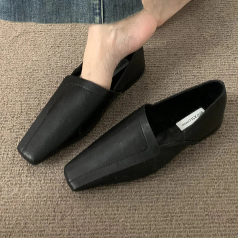 Soft Leather Loafers – Stylish Comfort for Everyday Wear