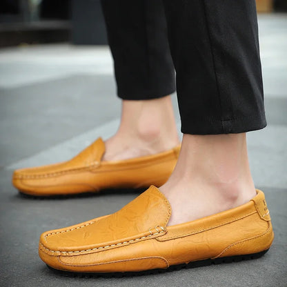 Stylish men’s classic moccasins for work and outings