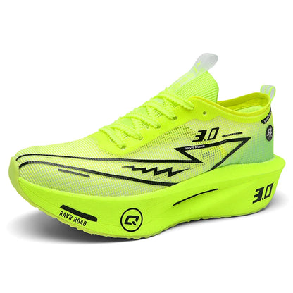 Stable, wear-resistant sports sneakers for training