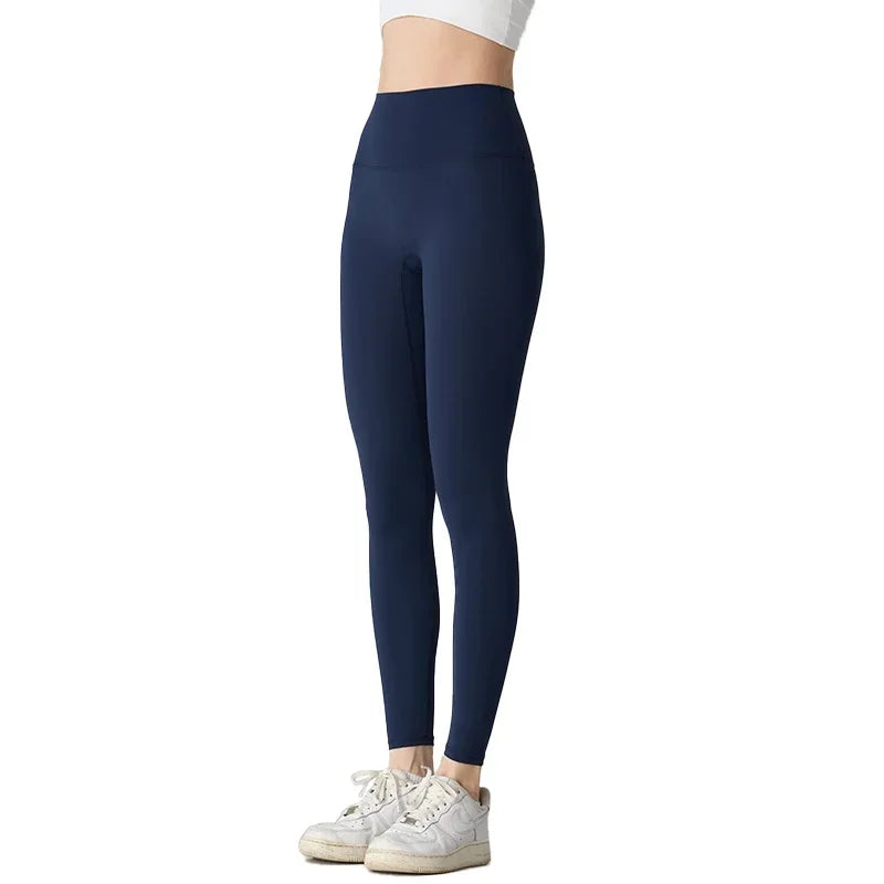 Trendy summer yoga and sports leggings
