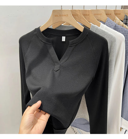 Women’s slim-fit V-neck long-sleeve T-shirt