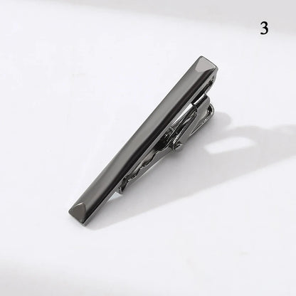 Elegant crystal tie bar for gentleman’s accessories
