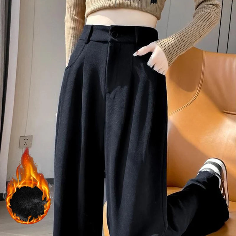 Straight-leg plush thermal trousers for casual wear